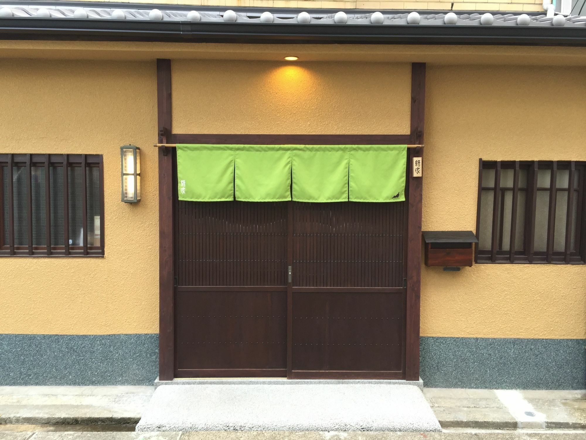 ゲストハウス君彩家 Kimidoriya Osaka Bagian luar foto